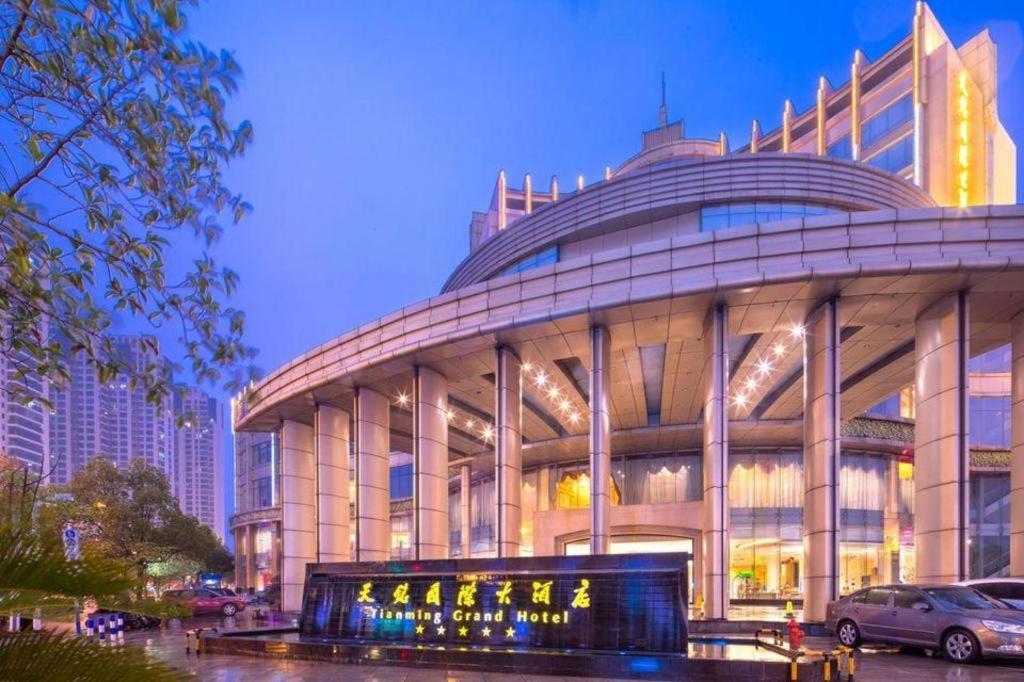 Changshu Jinling Tianming Grand Hotel Exterior foto
